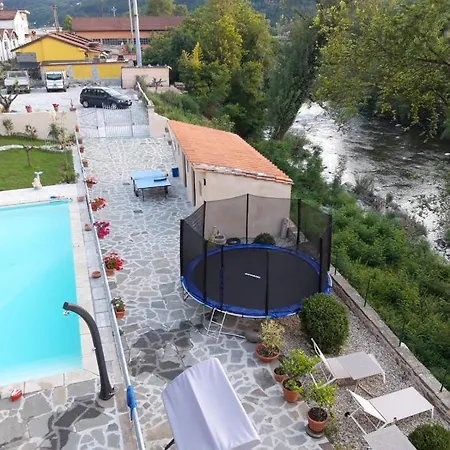 Ulqini Apartmán *